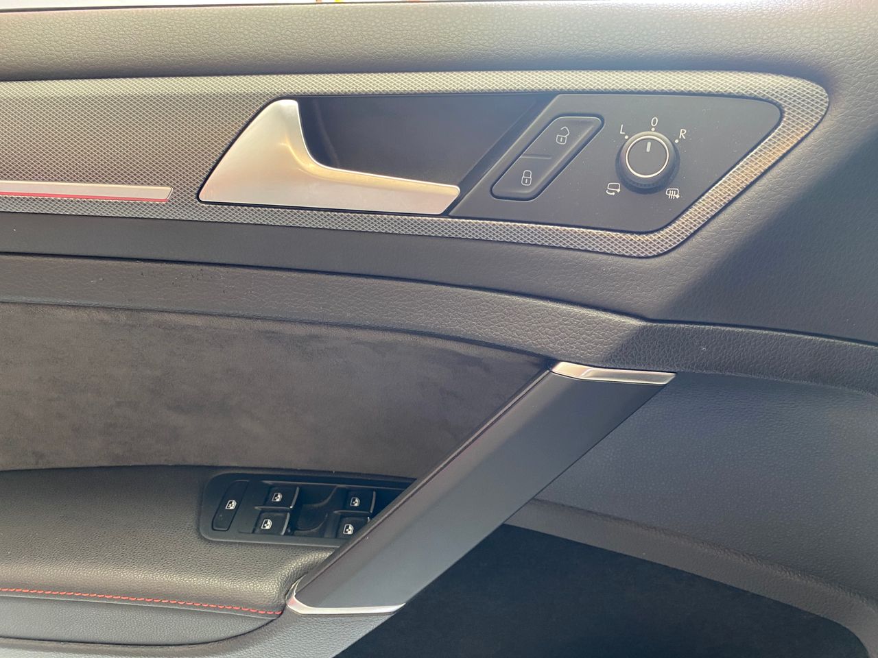 Volkswagen Golf GTI TCR 2.0 TSI 213kW290CV DSG  - Foto 25