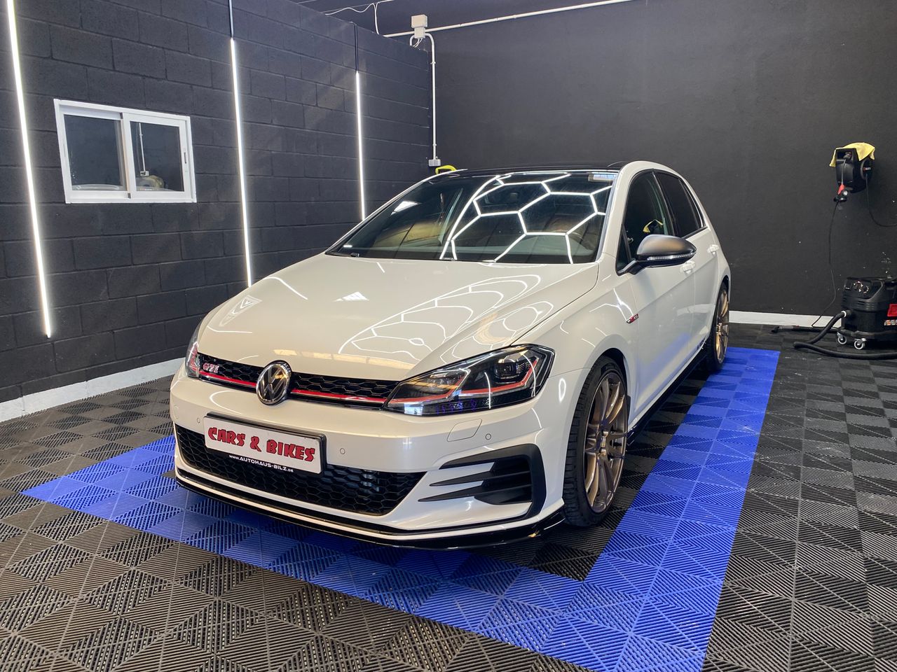 Volkswagen Golf GTI TCR 2.0 TSI 213kW290CV DSG  - Foto 6