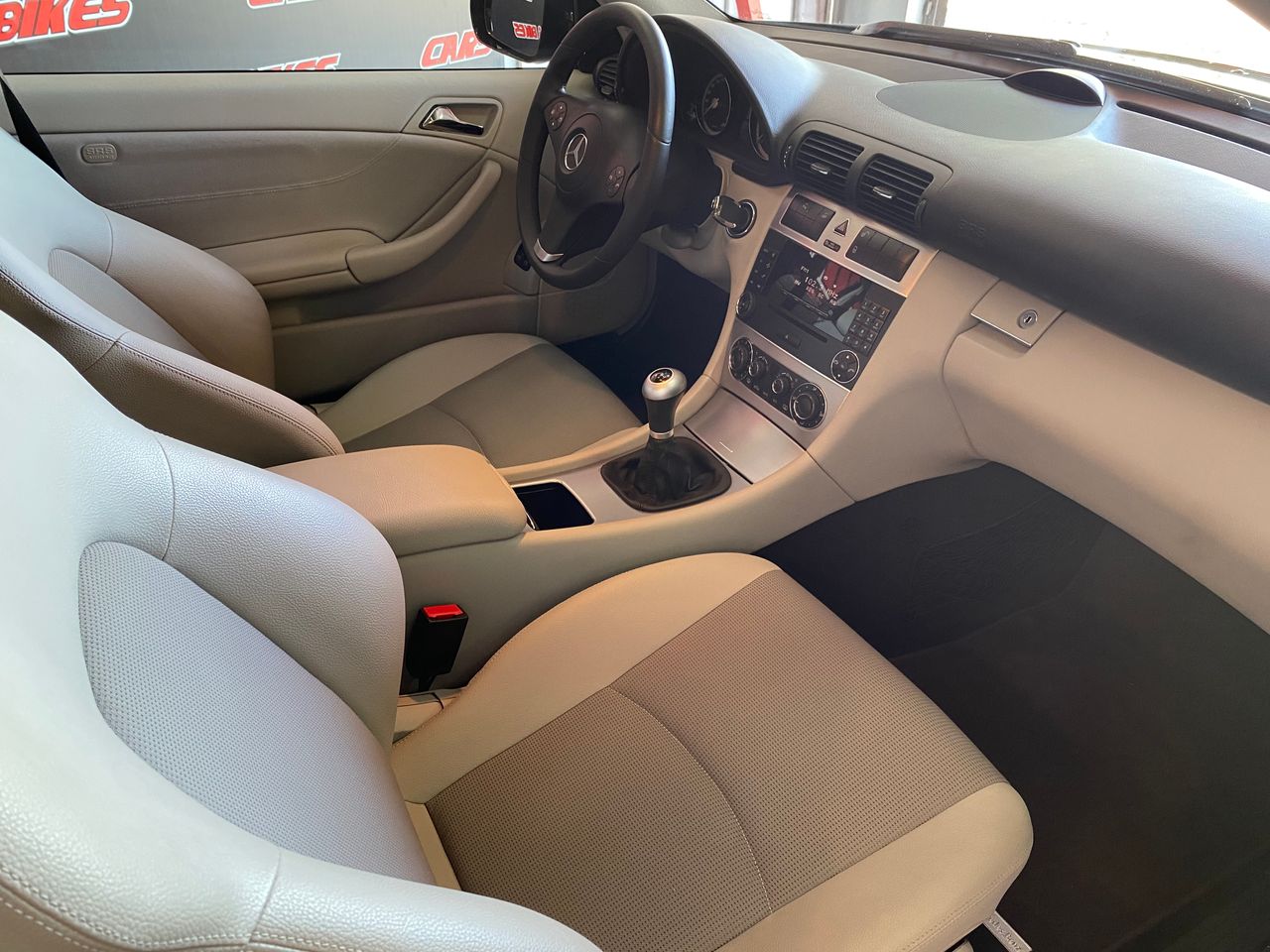 Mercedes Clase CLC 180 K  - Foto 8