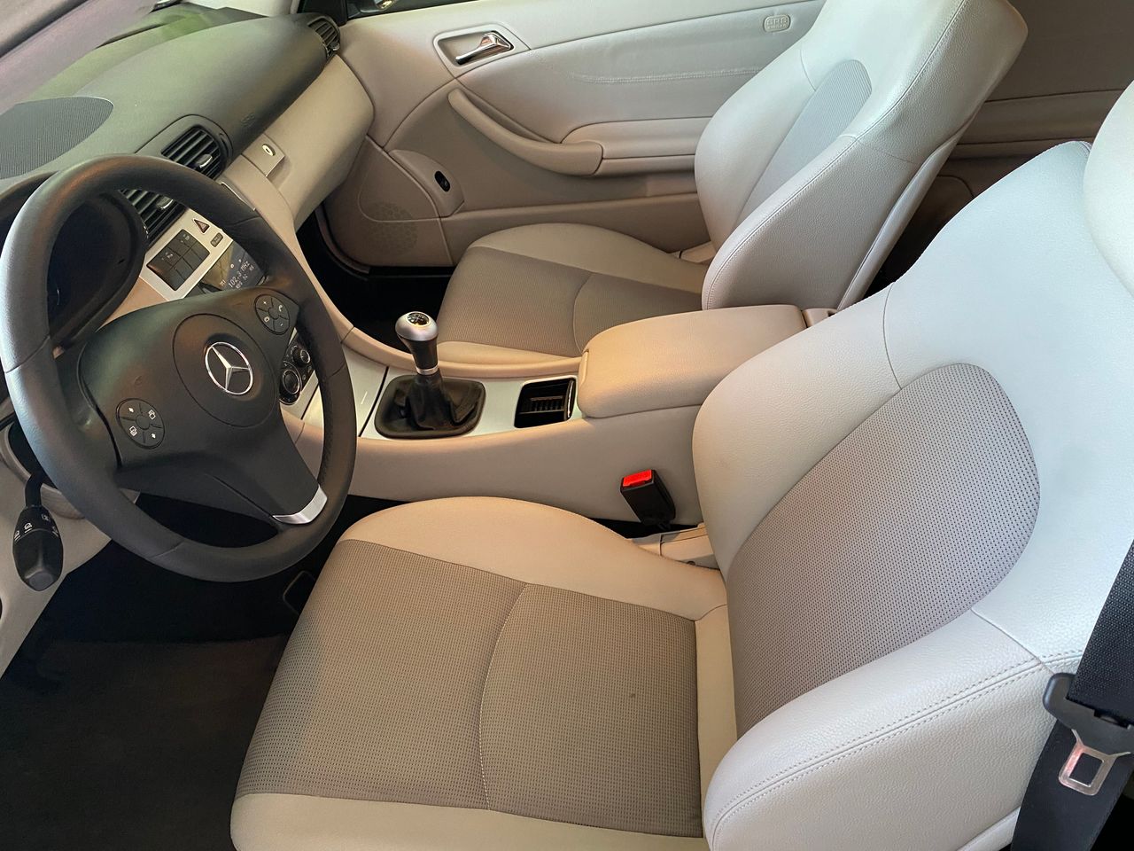 Mercedes Clase CLC 180 K  - Foto 14