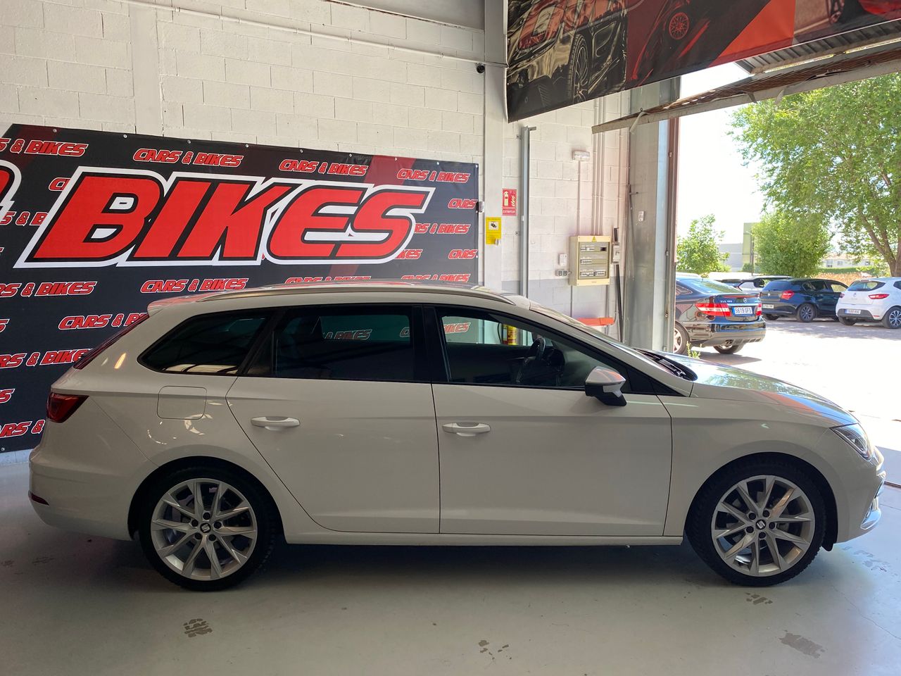Seat Leon FR ST 150 CV  - Foto 4