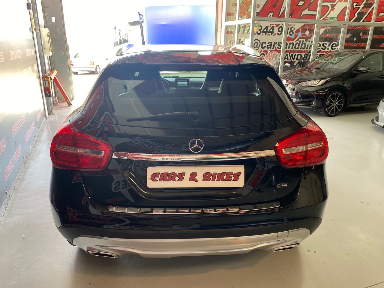 Mercedes GLA 200 URBAN  - Foto 11