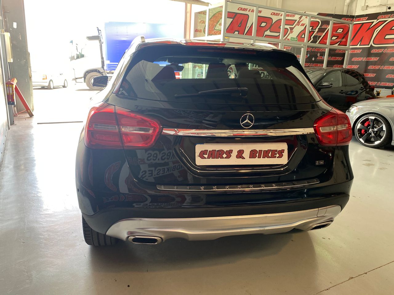 Mercedes GLA 200 URBAN  - Foto 10