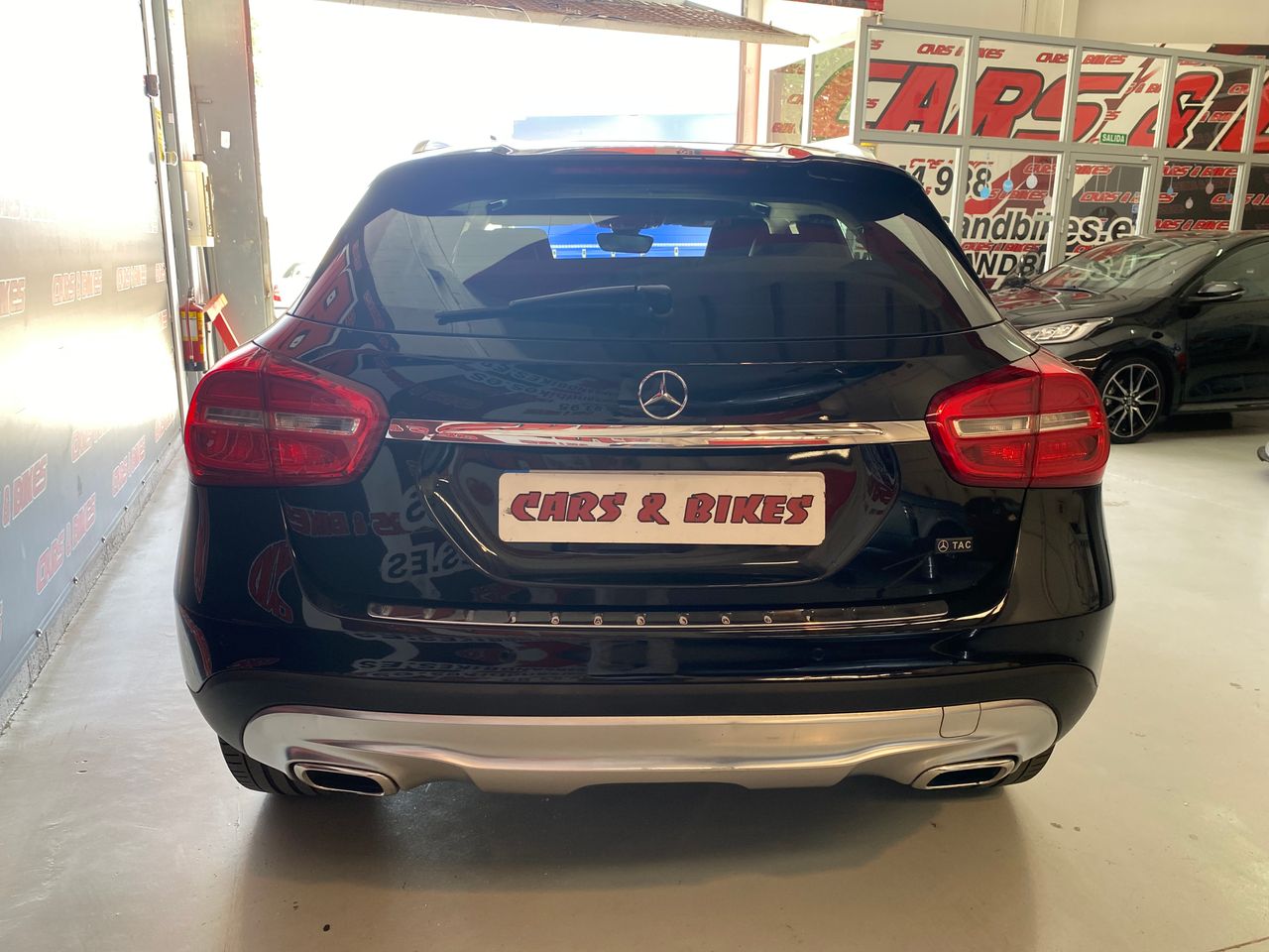 Mercedes GLA 200 URBAN  - Foto 12