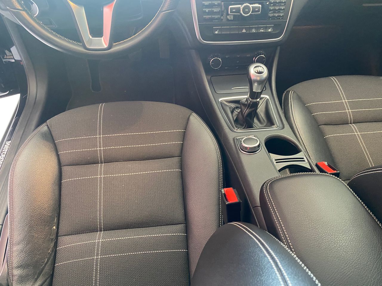 Mercedes GLA 200 URBAN  - Foto 19