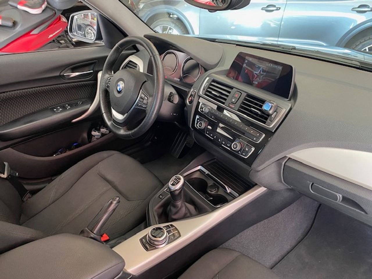 BMW Serie 1 118D - Foto 18