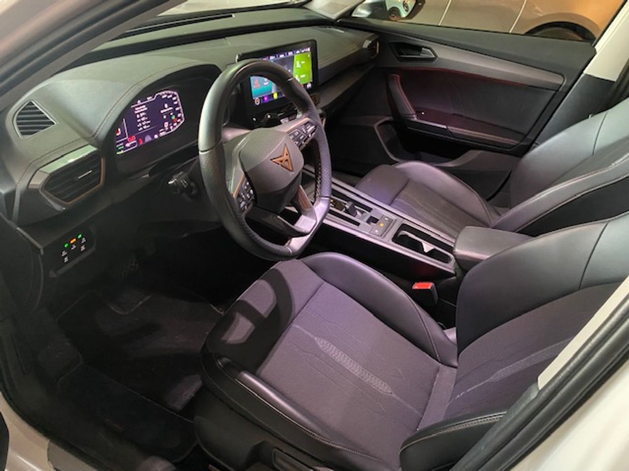 Cupra Formentor 1.4 eHybrid 150kW 204 CV DSG - Foto 18