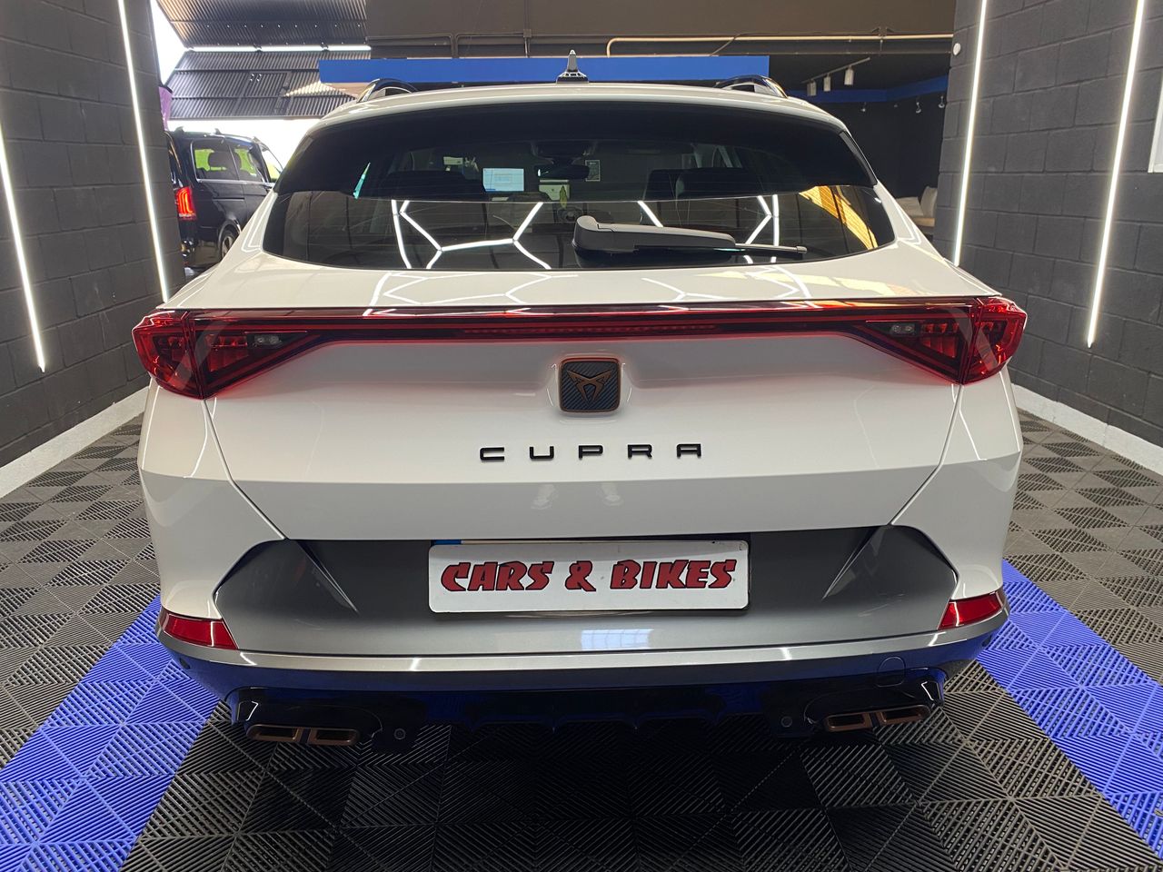 Cupra Formentor 1.4 eHybrid 150kW 204 CV DSG - Foto 6