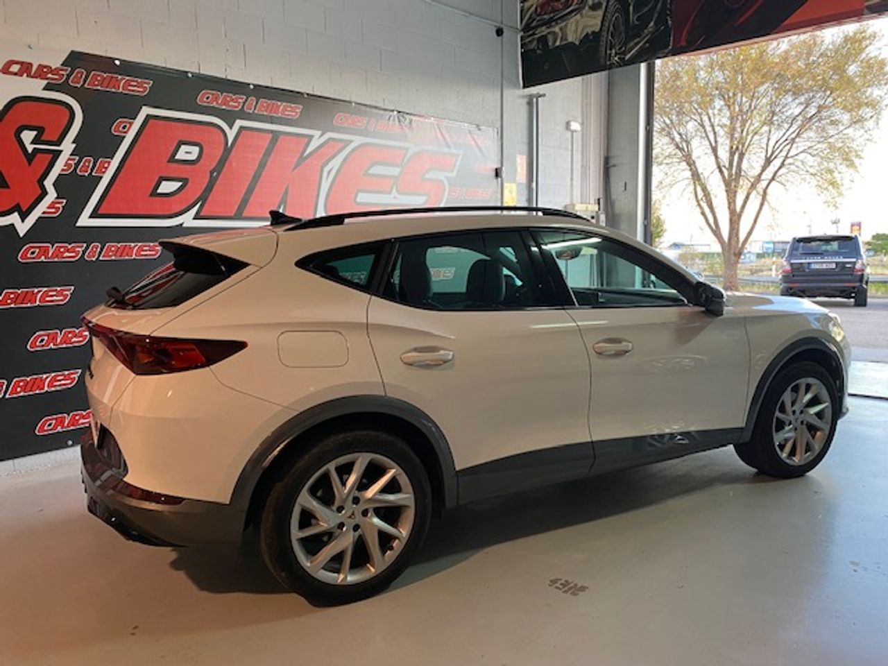 Cupra Formentor 1.4 eHybrid 150kW 204 CV DSG - Foto 8