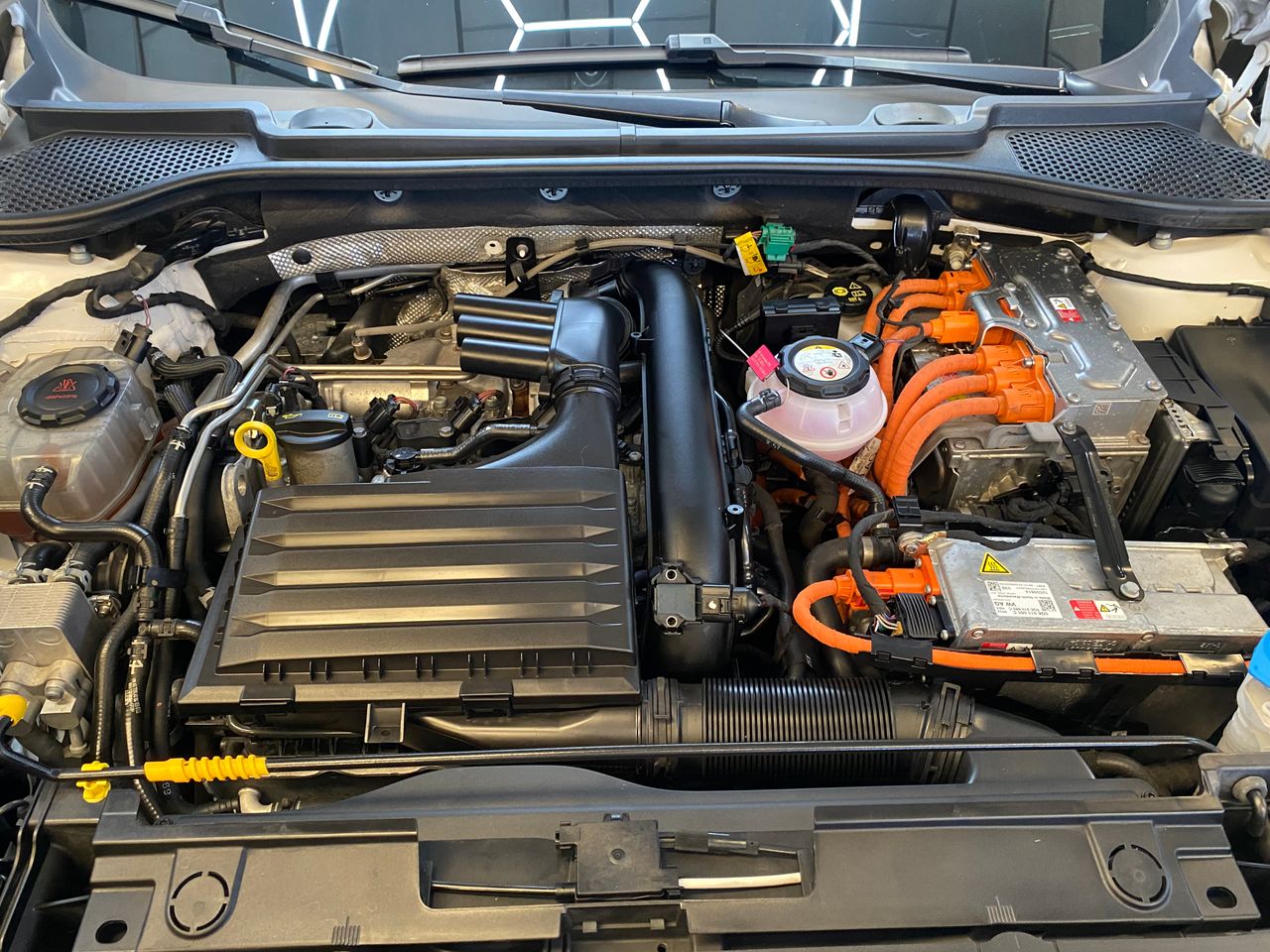 Cupra Formentor 1.4 eHybrid 150kW 204 CV DSG - Foto 35