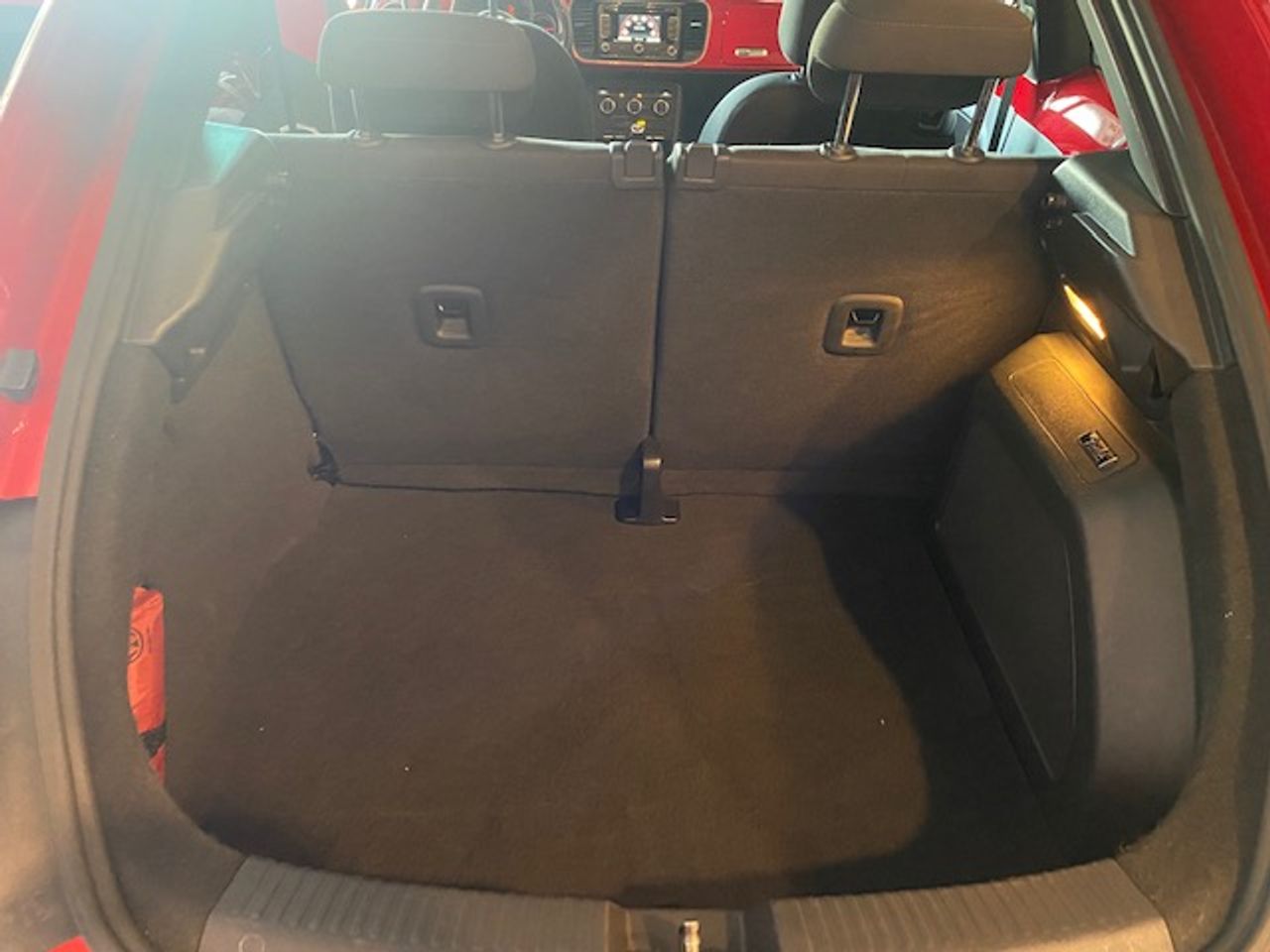 Volkswagen New Beetle 1.2 TSI 105cv Fender Edition - Foto 26