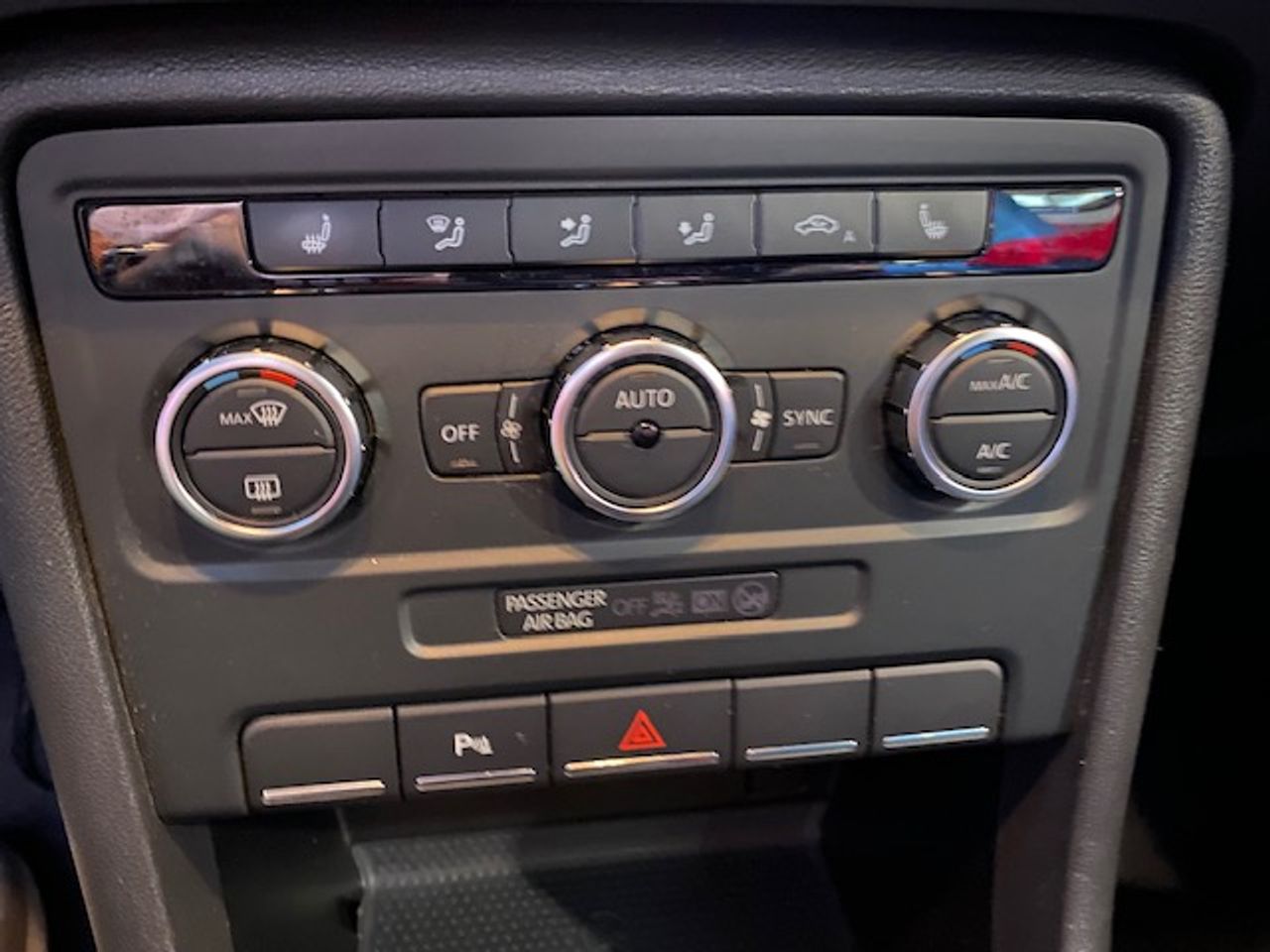 Volkswagen New Beetle 1.2 TSI 105cv Fender Edition - Foto 17