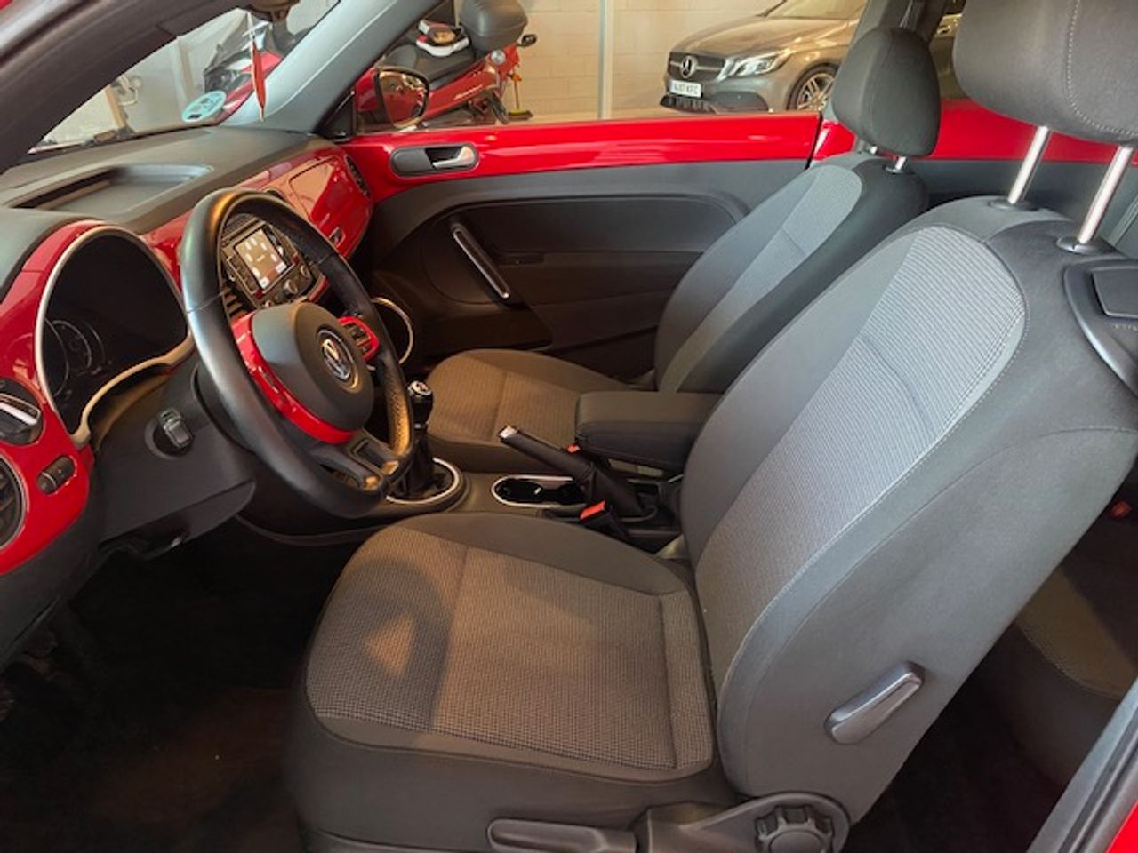 Volkswagen New Beetle 1.2 TSI 105cv Fender Edition - Foto 15