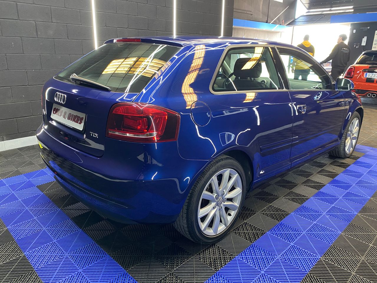 Audi A3 1.6 TDI AMBIENTE - Foto 19