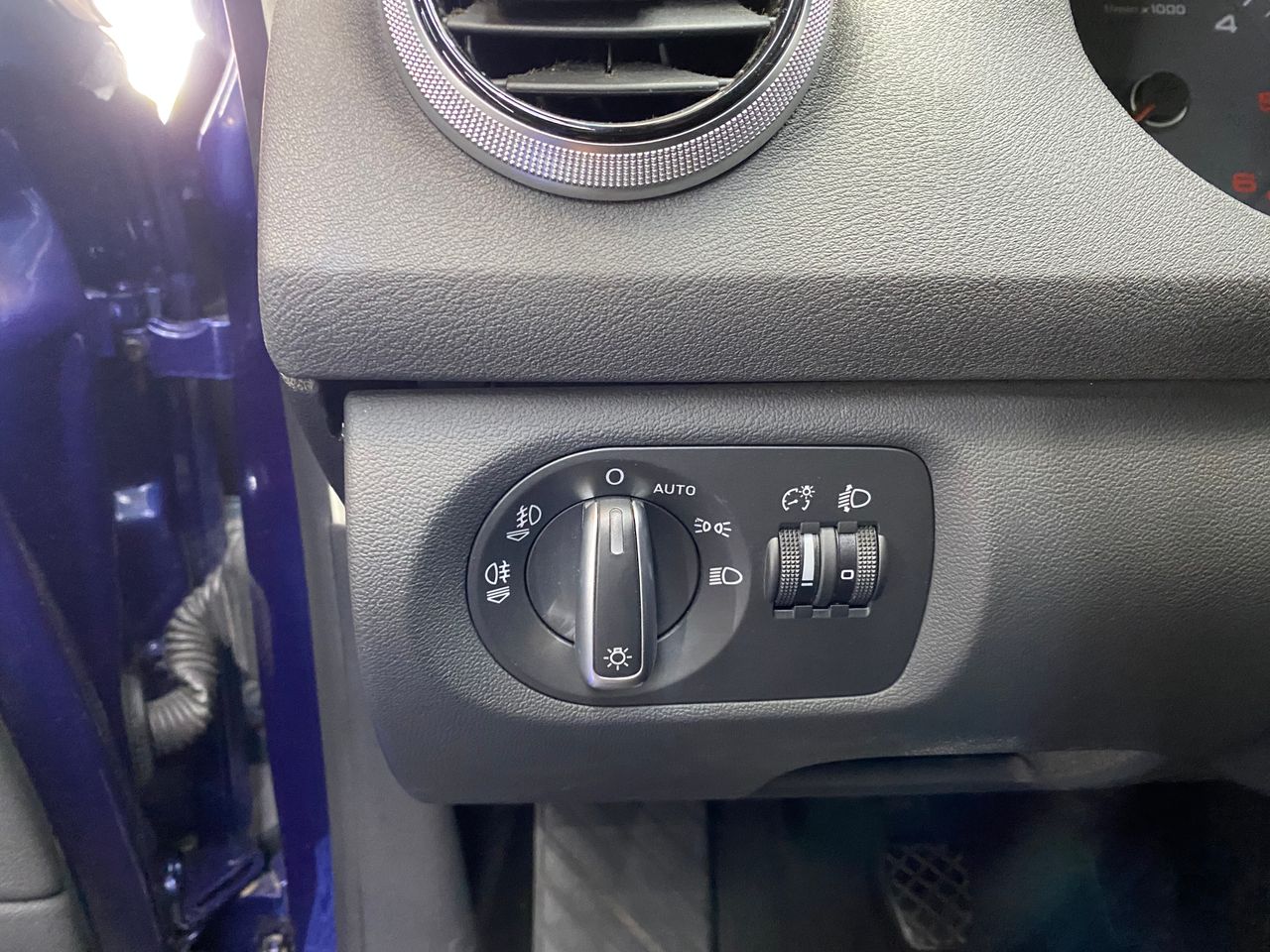 Audi A3 1.6 TDI AMBIENTE - Foto 30