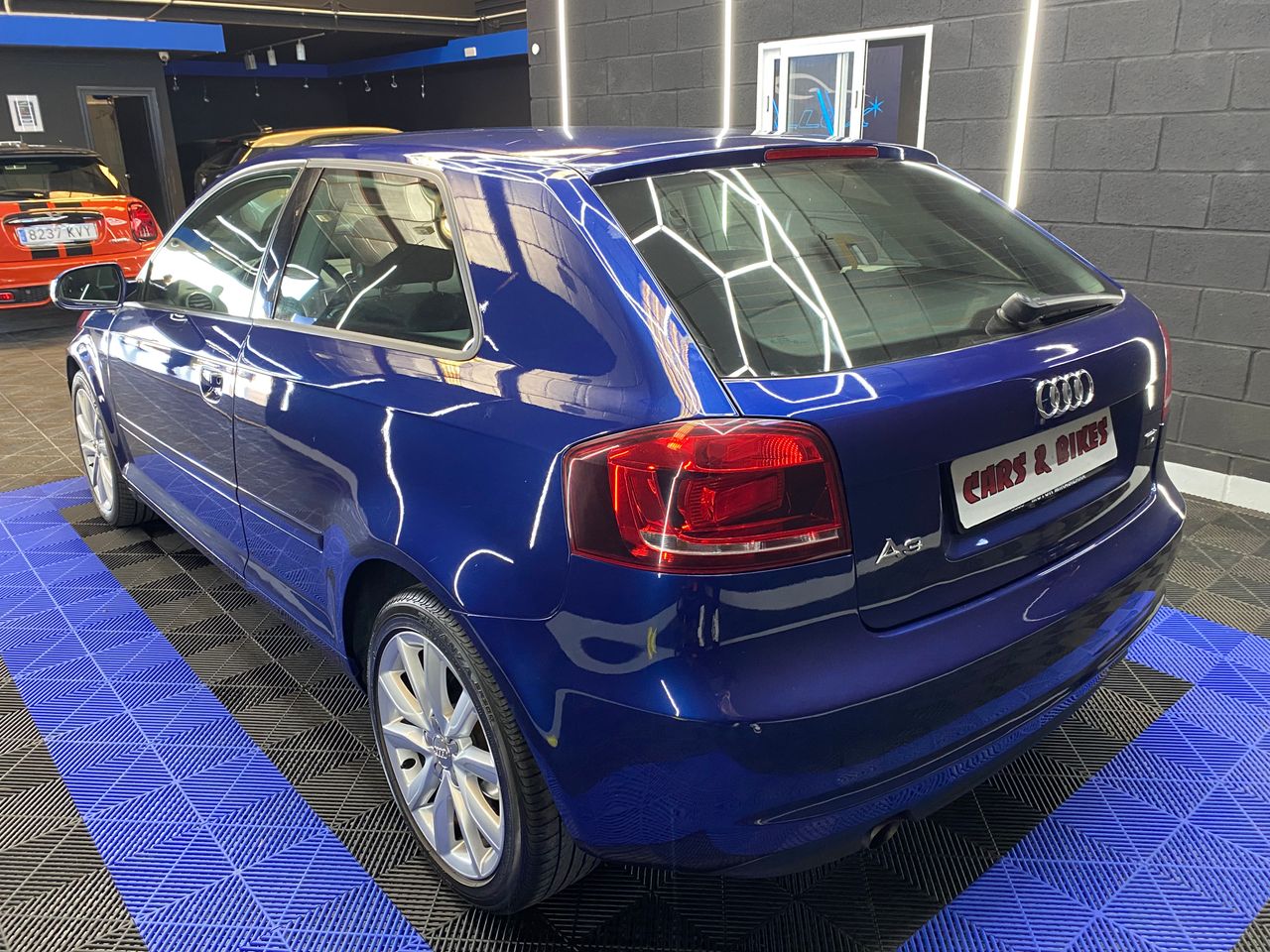 Audi A3 1.6 TDI AMBIENTE - Foto 17