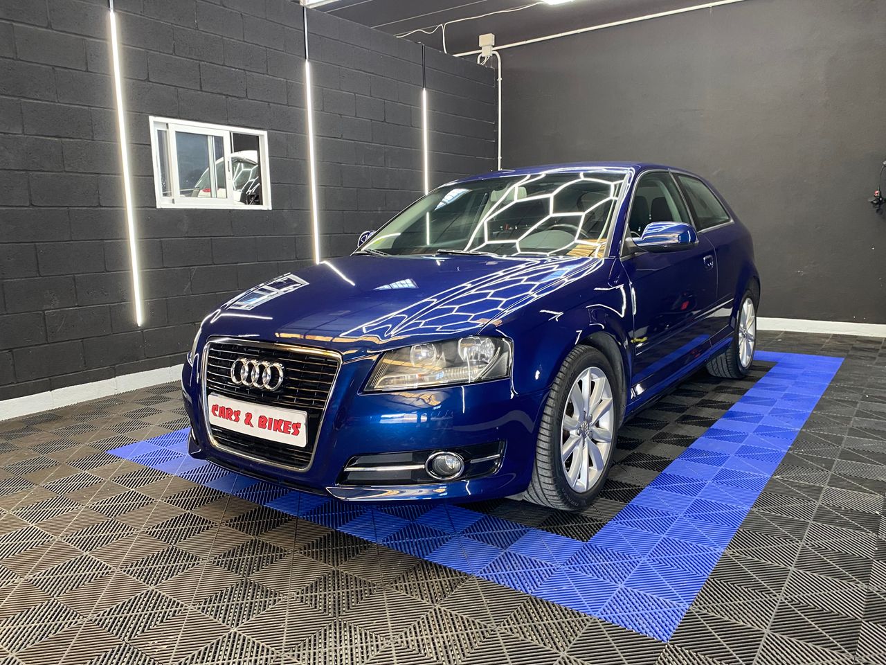 Audi A3 1.6 TDI AMBIENTE - Foto 8