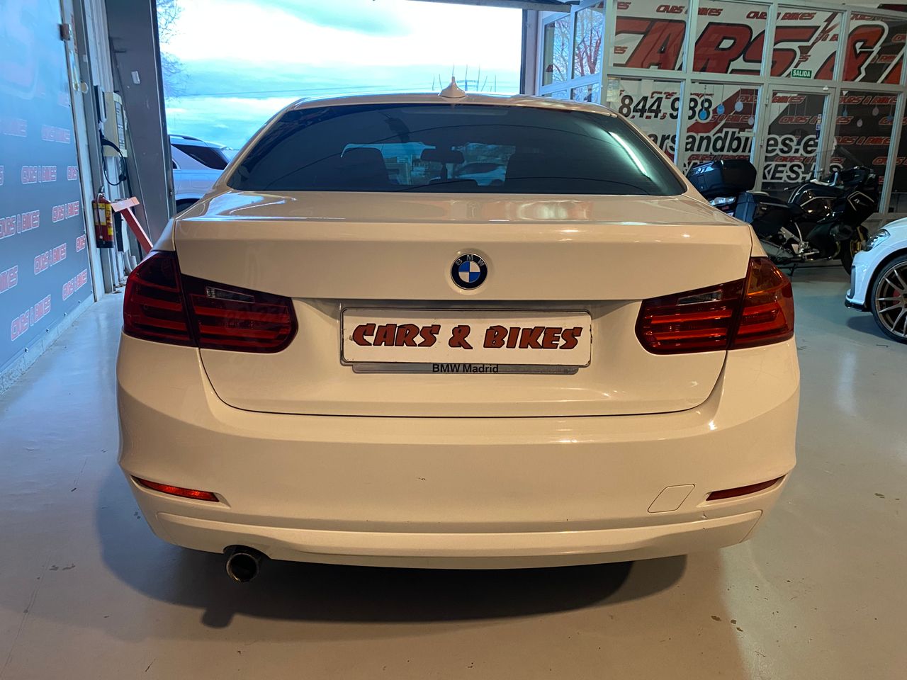 BMW Serie 3 318d Berlina - Foto 38