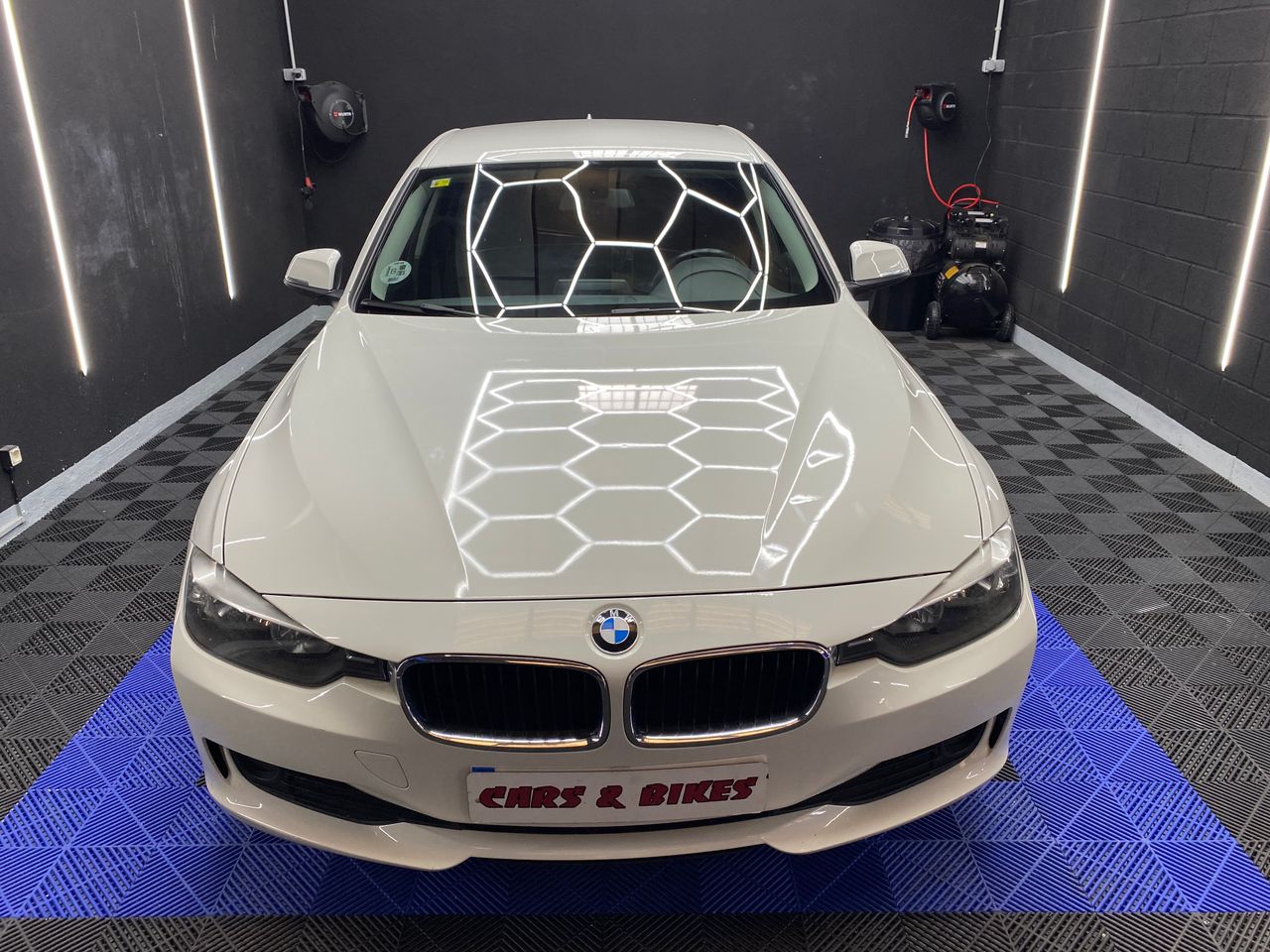 BMW Serie 3 318d Berlina - Foto 20