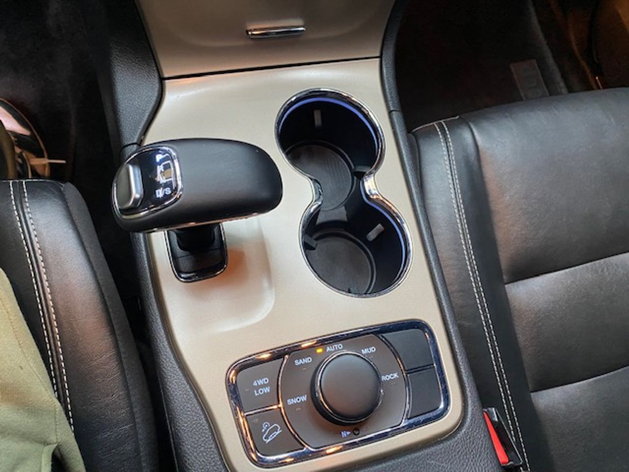 Jeep Grand Cherokee 3.0 V6 Diesel Limited 250 CV - Foto 23