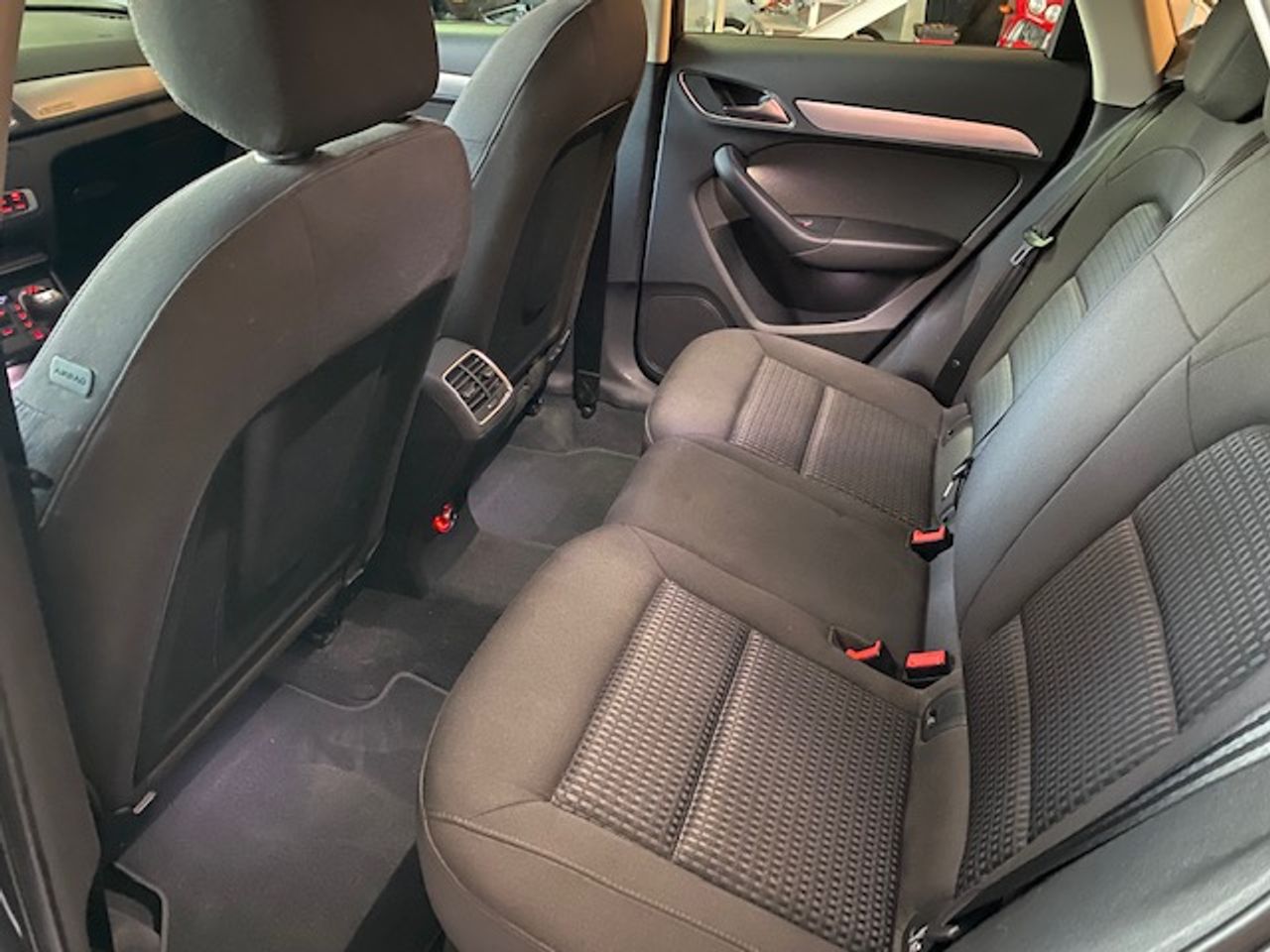 Audi Q3 2.0 TDI 140 CV quattro S tronic Ambiente - Foto 31