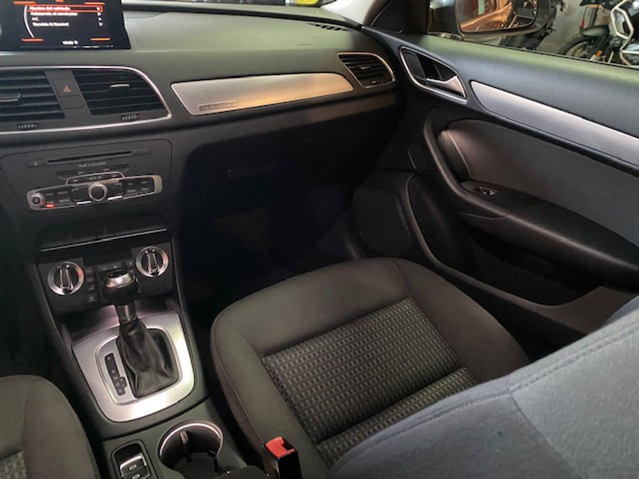 Audi Q3 2.0 TDI 140 CV quattro S tronic Ambiente - Foto 19