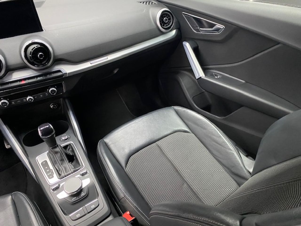 Audi Q2 S line 30 TDI 85 kW (116 CV) S tronic - Foto 17