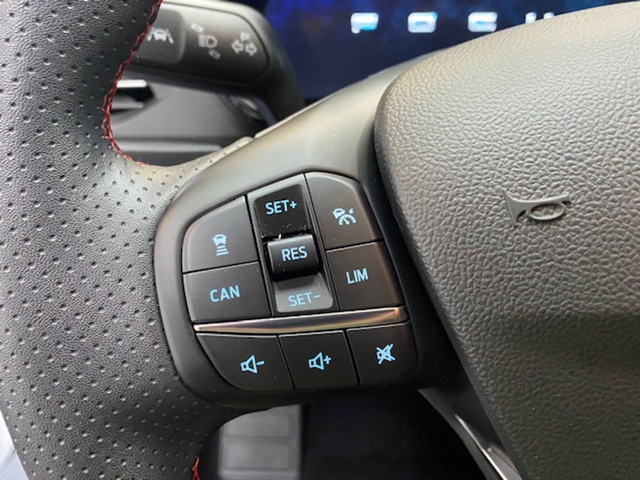 Ford Focus 1.0 Ecoboost 92kW STLine - Foto 22