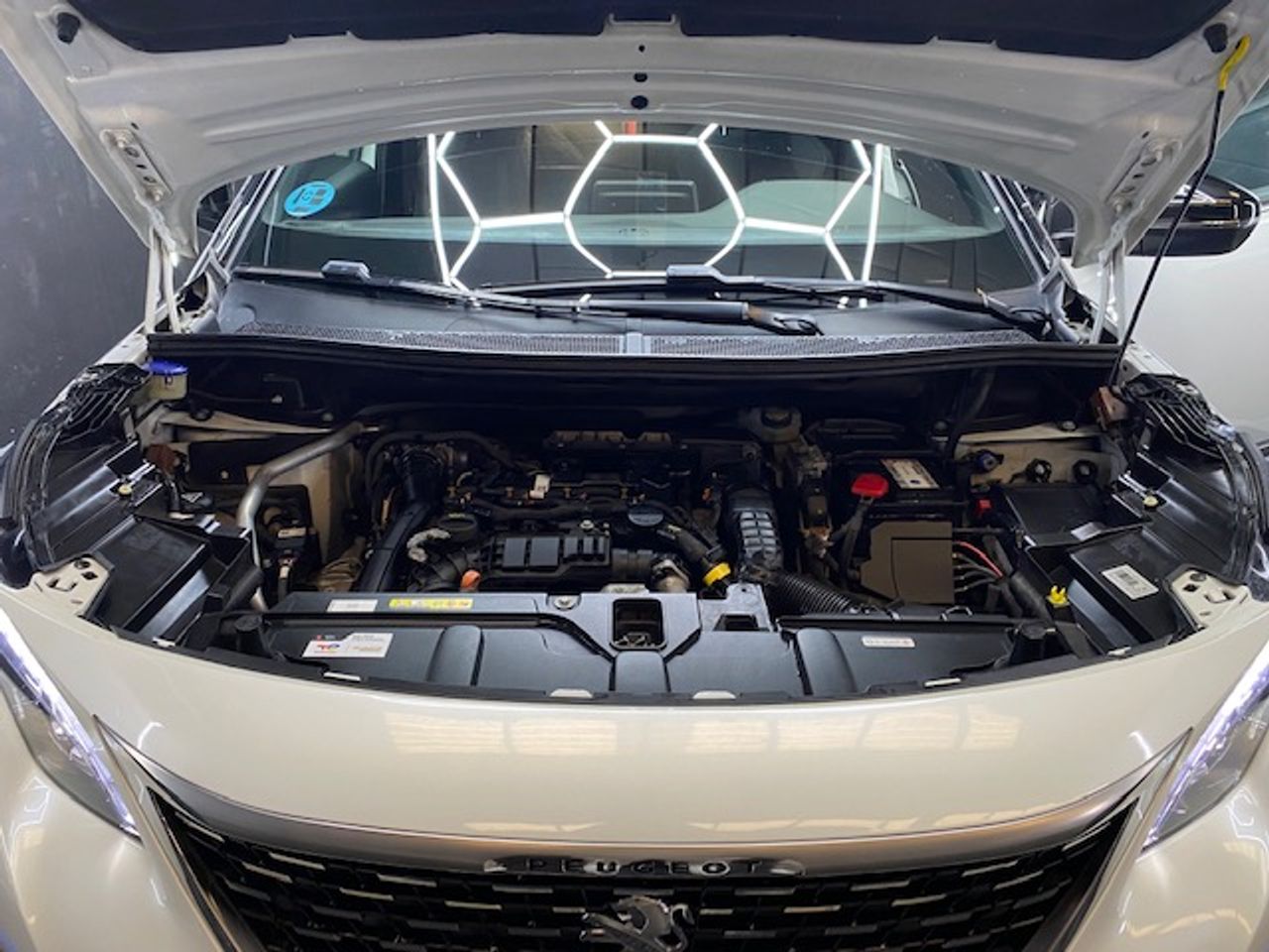 Peugeot 3008 Hybrid 1.5 BlueHDi 96kW 130CV SS GT Line - Foto 28