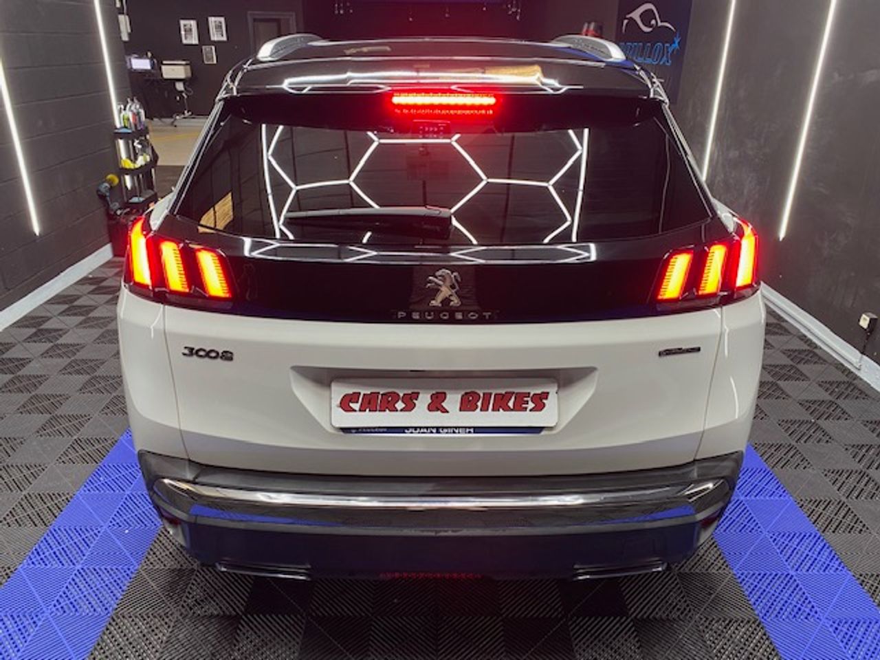 Peugeot 3008 Hybrid 1.5 BlueHDi 96kW 130CV SS GT Line - Foto 31