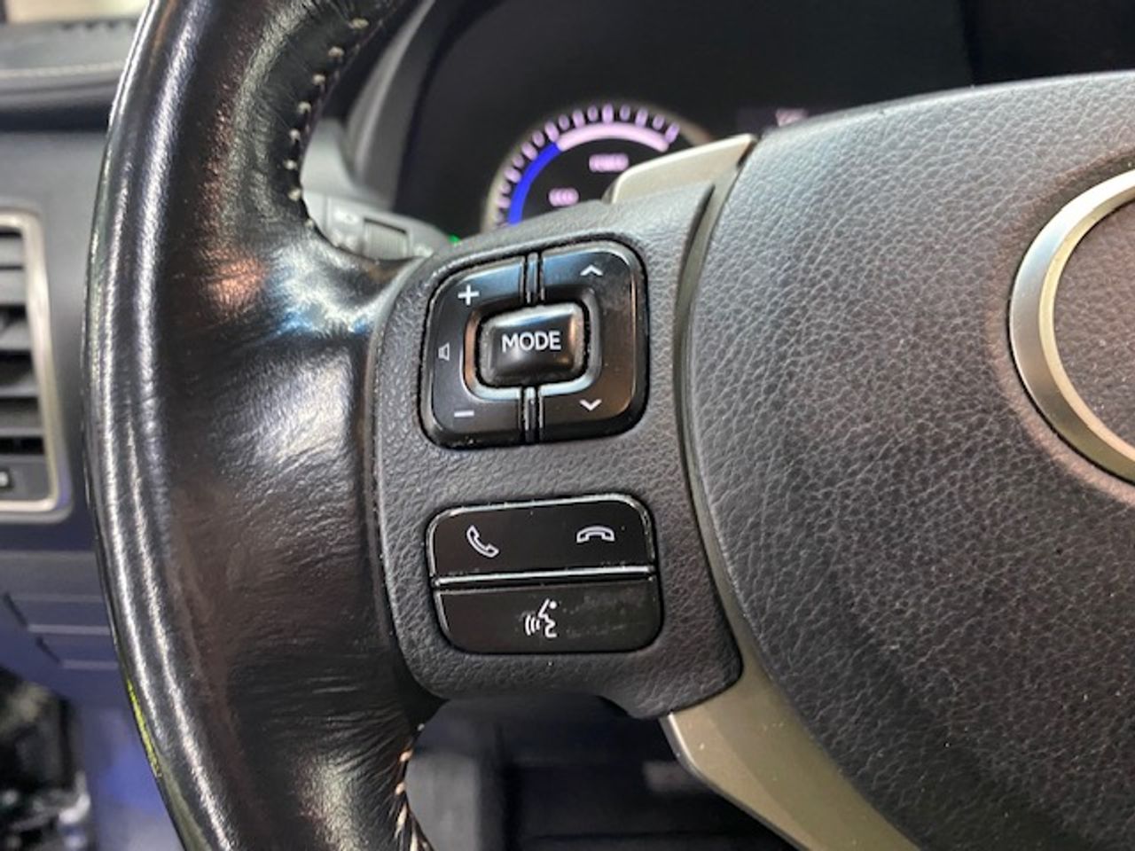 Lexus NX 2.5 300h Corporate 2WD  Navibox - Foto 16