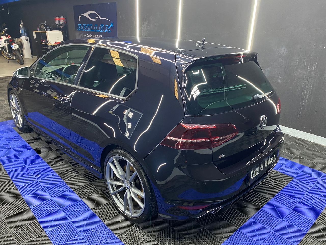 Volkswagen Golf R 2.0 TSI 300CV - Foto 14