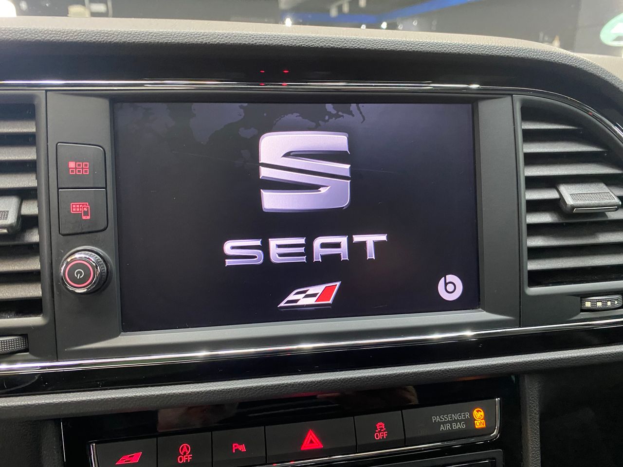 Seat Leon León ST 2.0 TSI 221 kW (300 CV) 4Drive DSG-7 Start&Stop CUPRA - Foto 20