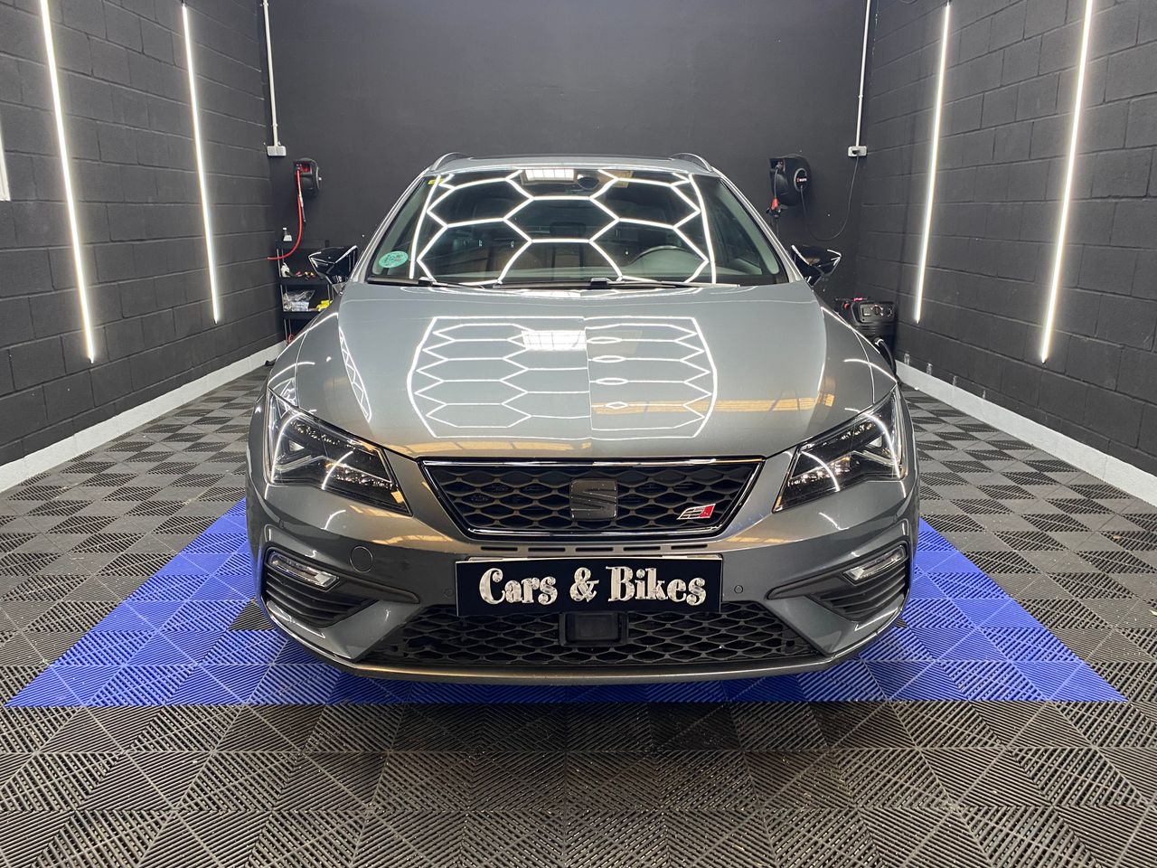 Seat Leon León ST 2.0 TSI 221 kW (300 CV) 4Drive DSG-7 Start&Stop CUPRA - Foto 3