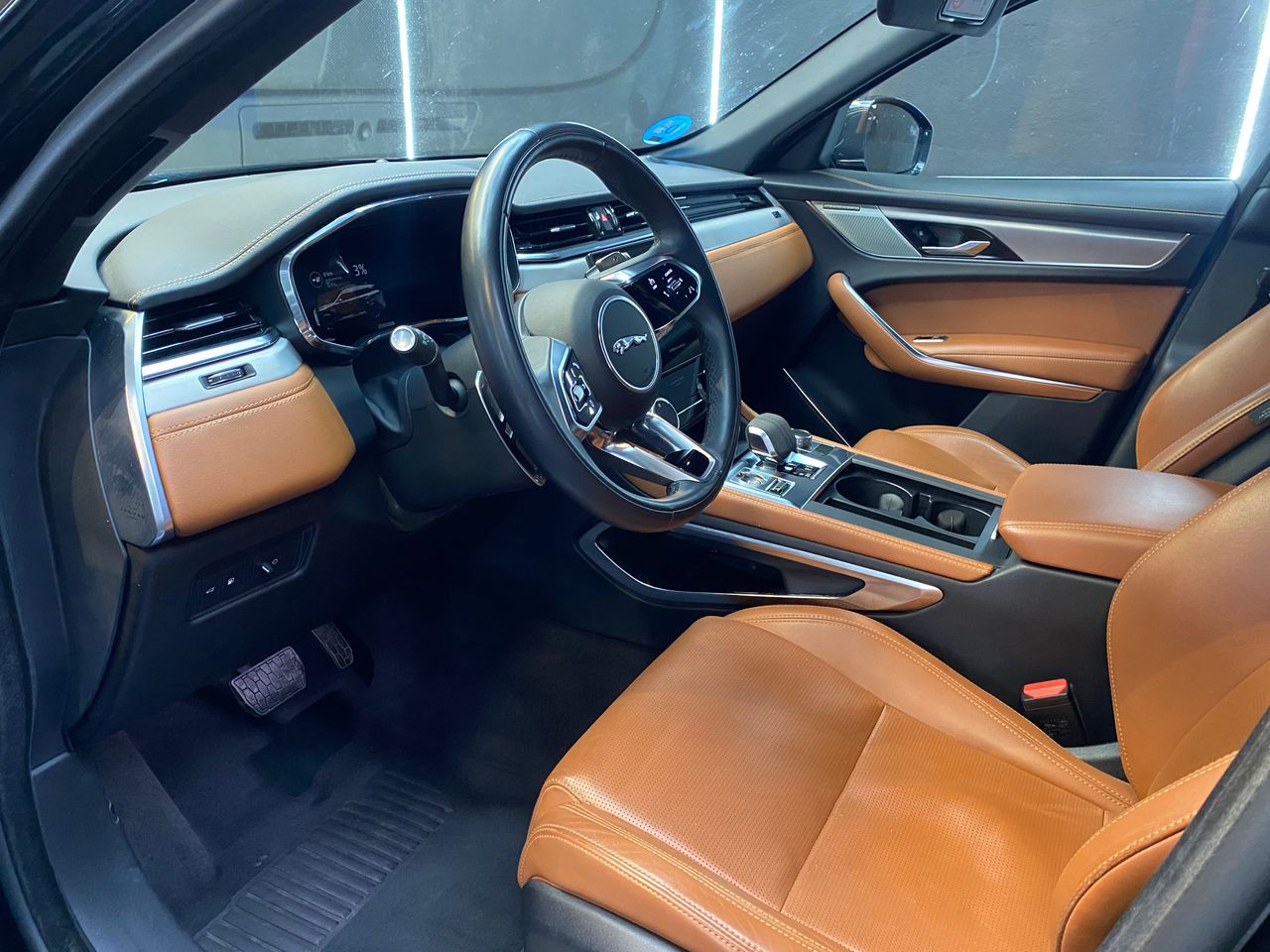 Jaguar F-Pace 2.0 I4 PHEV 404PS AWD Auto RDynamic SE - Foto 24