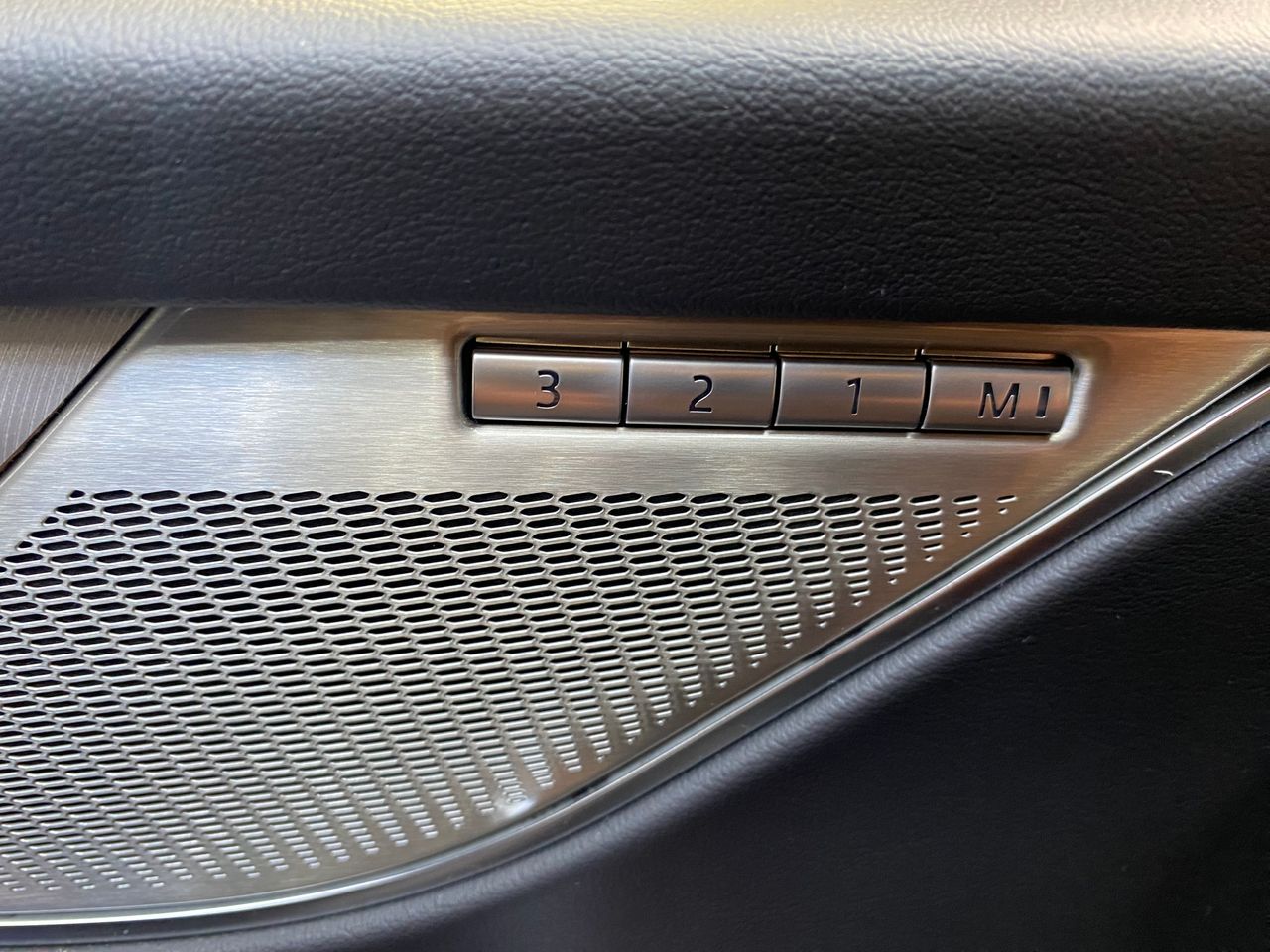 Jaguar F-Pace 2.0 I4 PHEV 404PS AWD Auto RDynamic SE - Foto 20