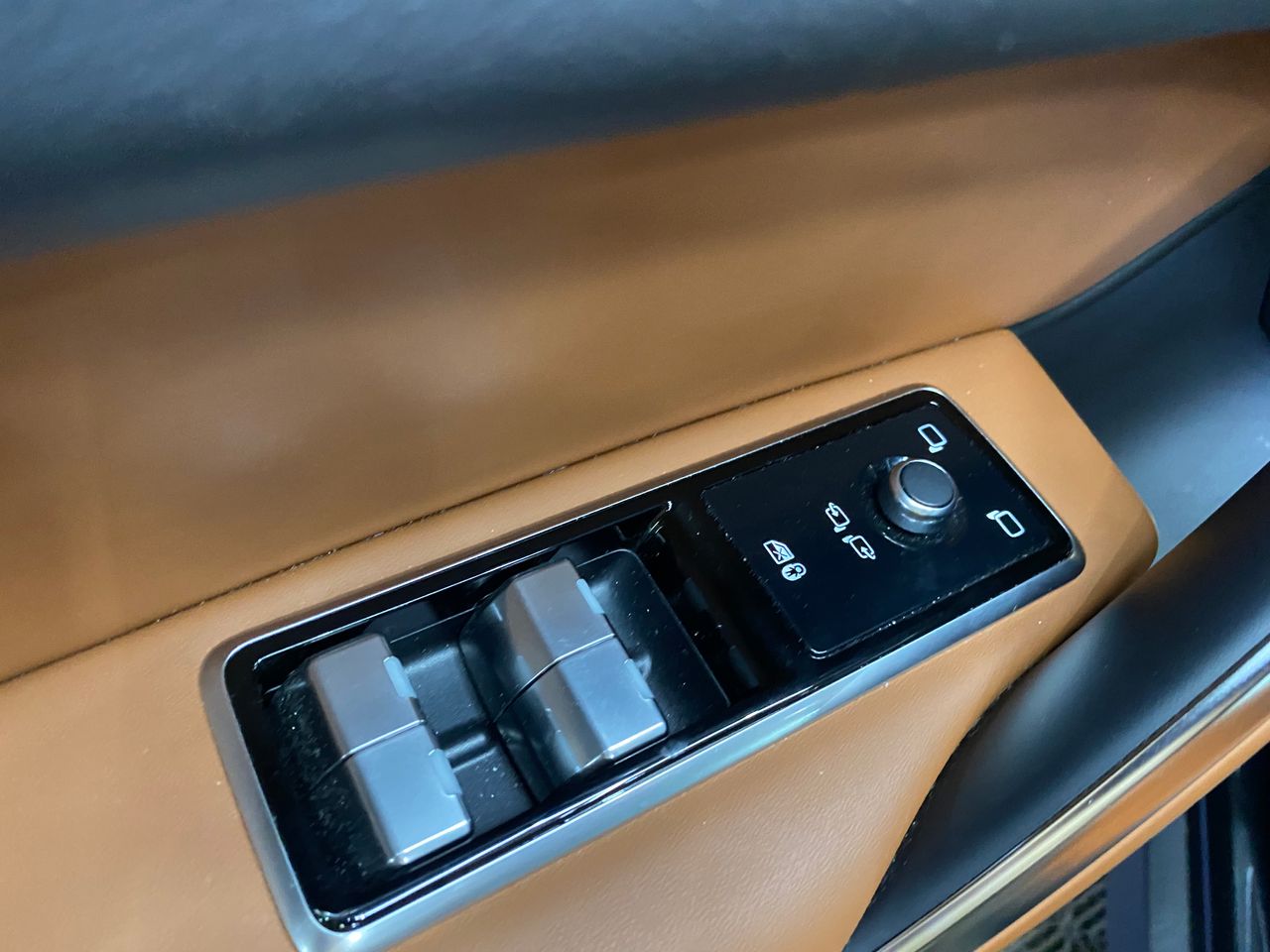 Jaguar F-Pace 2.0 I4 PHEV 404PS AWD Auto RDynamic SE - Foto 19