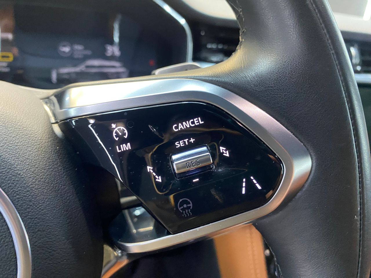 Jaguar F-Pace 2.0 I4 PHEV 404PS AWD Auto RDynamic SE - Foto 13