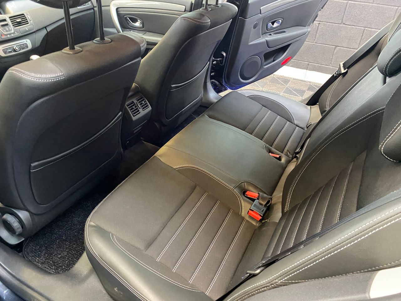 Renault Laguna Dynamique TomTom 2.0 16V 140 - Foto 14