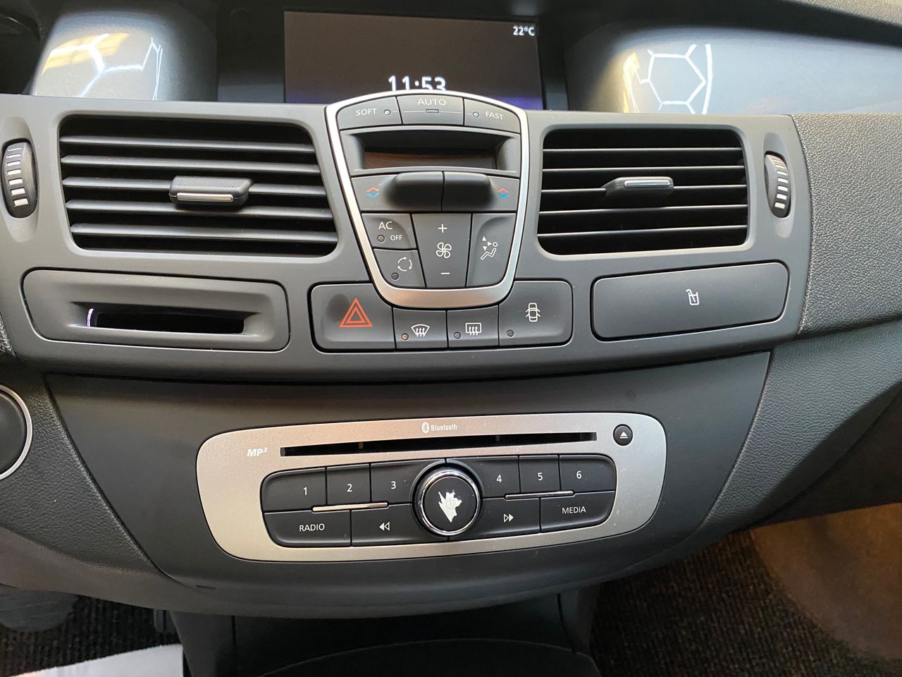 Renault Laguna Dynamique TomTom 2.0 16V 140 - Foto 25