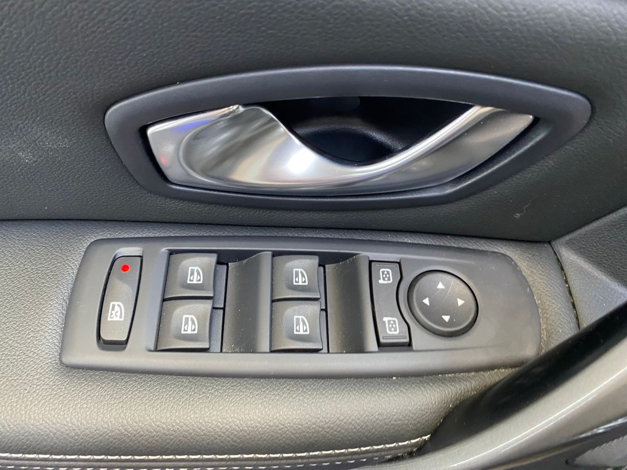 Renault Laguna Dynamique TomTom 2.0 16V 140 - Foto 17