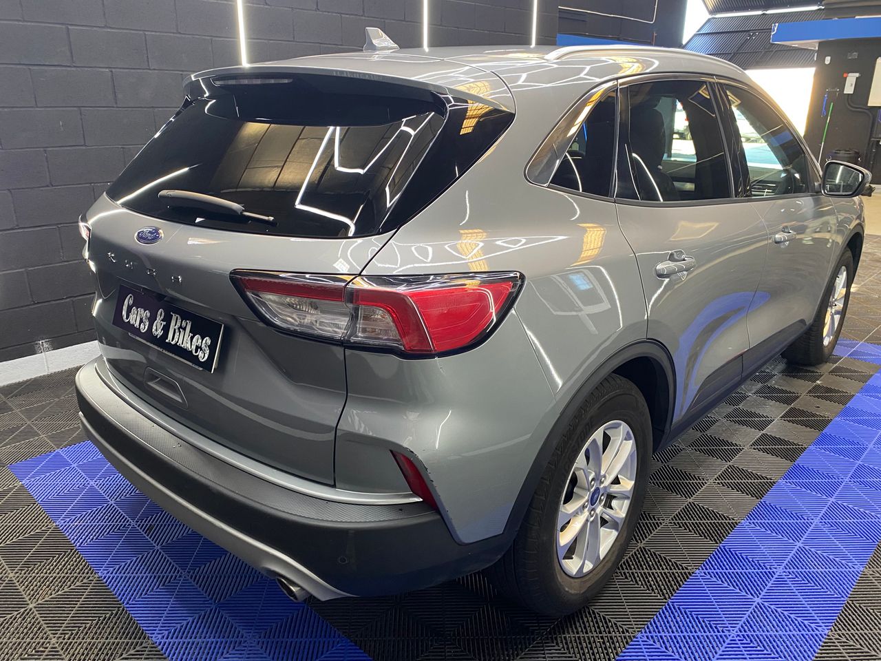 Ford Kuga Titanium 1.5 EcoBoost 110 kW (150 CV) - Foto 10