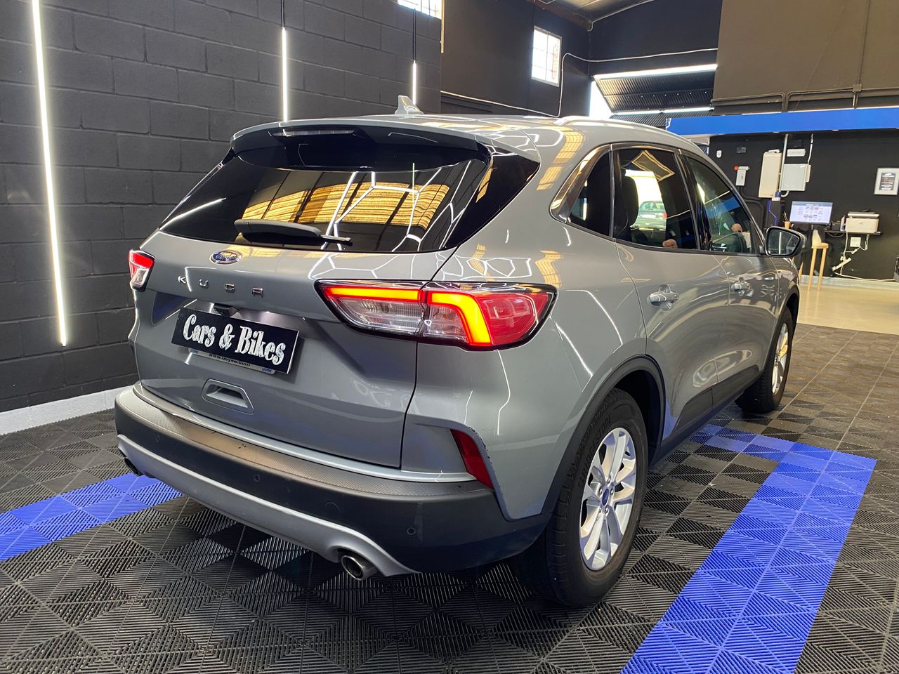 Ford Kuga Titanium 1.5 EcoBoost 110 kW (150 CV) - Foto 11