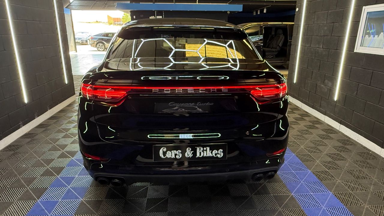 Porsche Cayenne Turbo Coupé - Foto 24