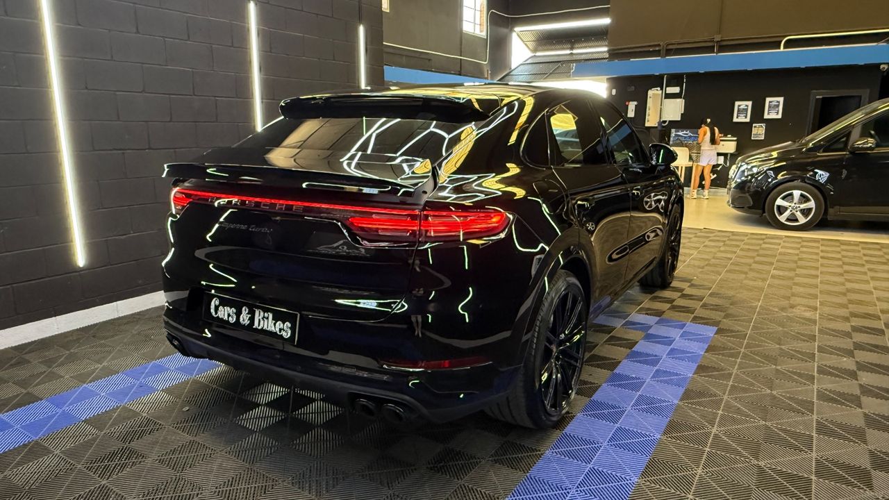 Porsche Cayenne Turbo Coupé - Foto 22