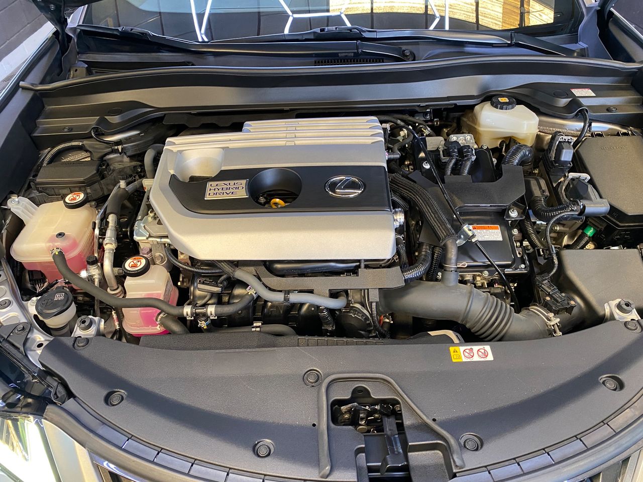 Lexus UX 250h 4x2 Business - Foto 26