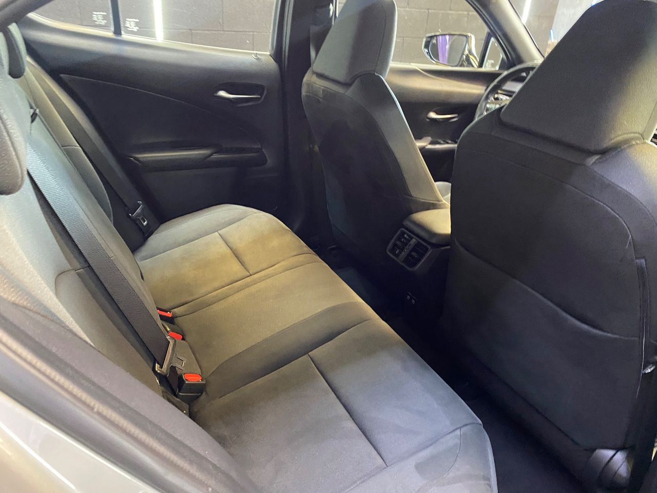 Lexus UX 250h 4x2 Business - Foto 8