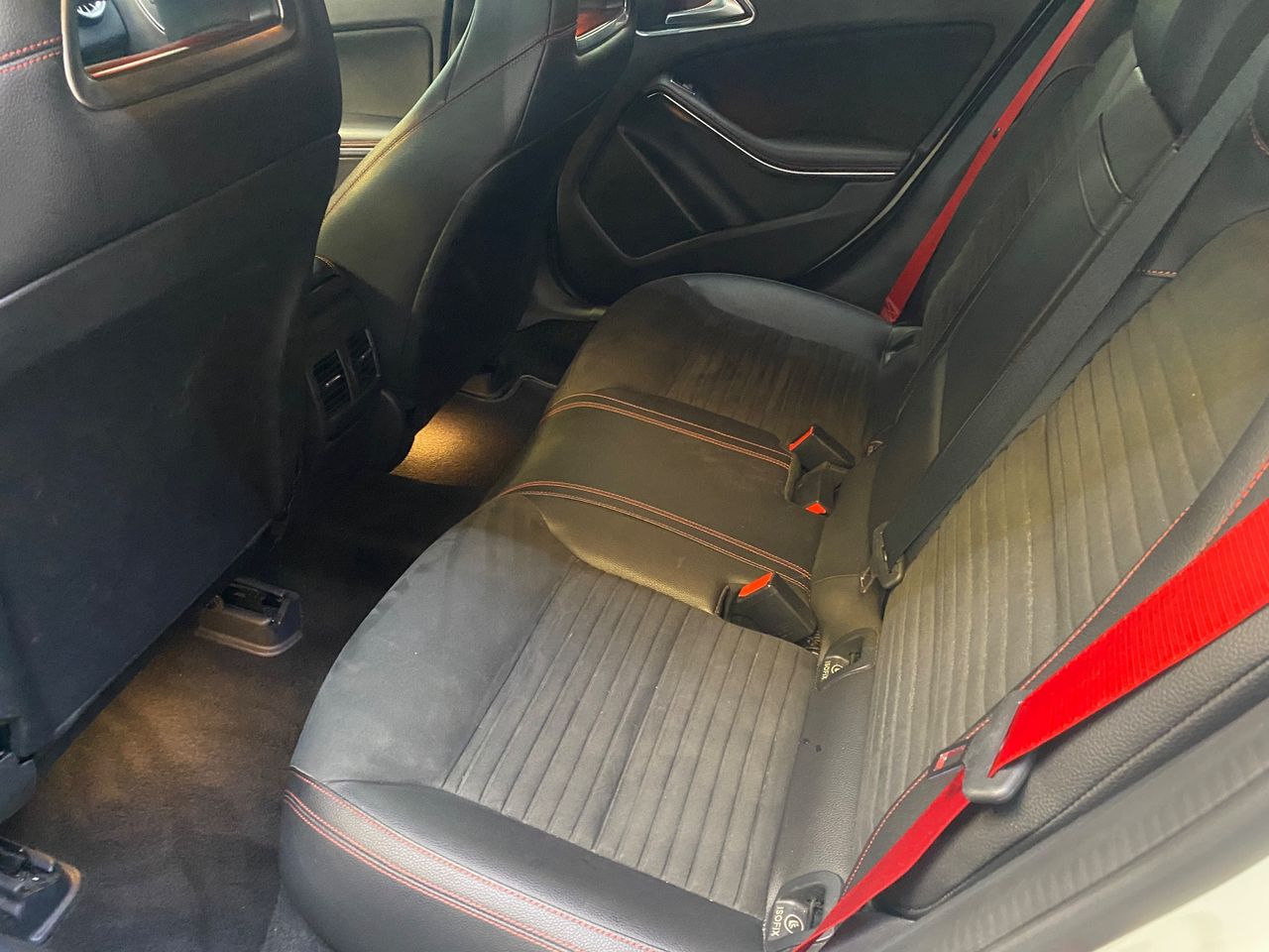 Mercedes GLA 220 d 4MATIC 7G-DCT - Foto 10