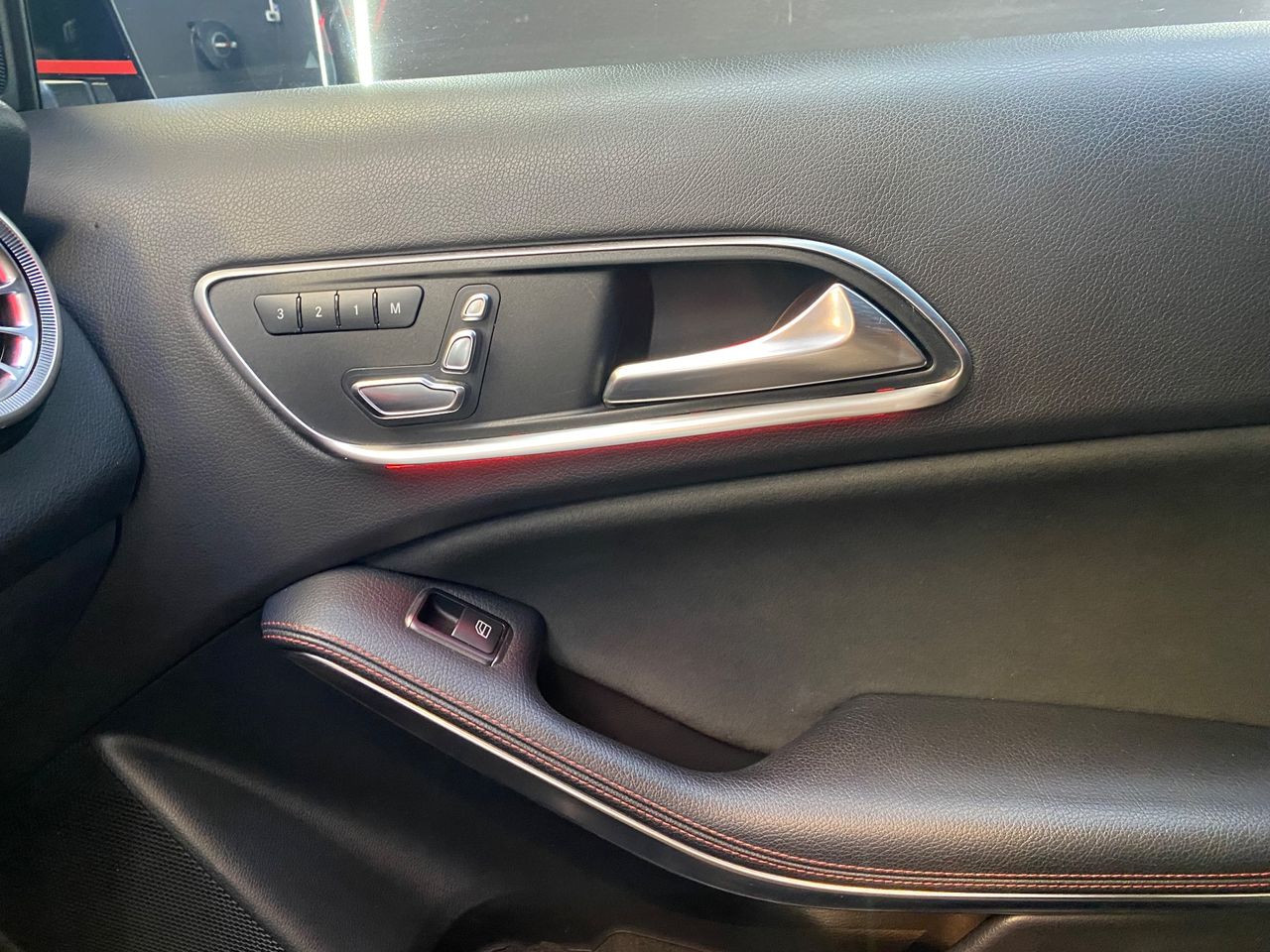 Mercedes GLA 220 d 4MATIC 7G-DCT - Foto 18