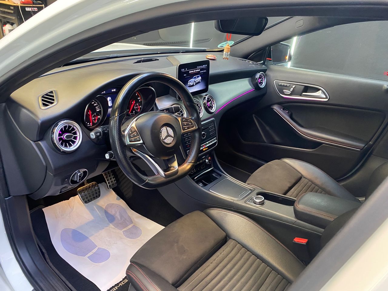 Mercedes GLA 220 d 4MATIC 7G-DCT - Foto 29